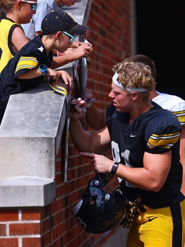 Iowa FB Kids' Day 7