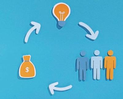 Paper people, money and bulb idea connecting with arrows
