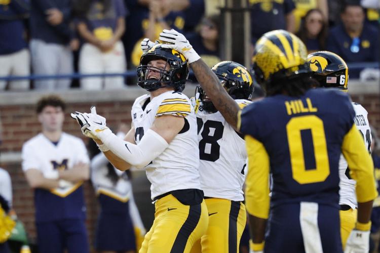 FOOTBALL-NCAA/