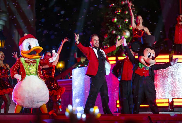 The Wonderful World of Disney: Holiday Spectacular