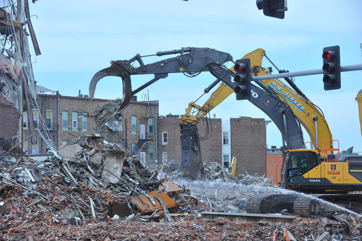 061323-qc-nws-demolitioncontinue-076