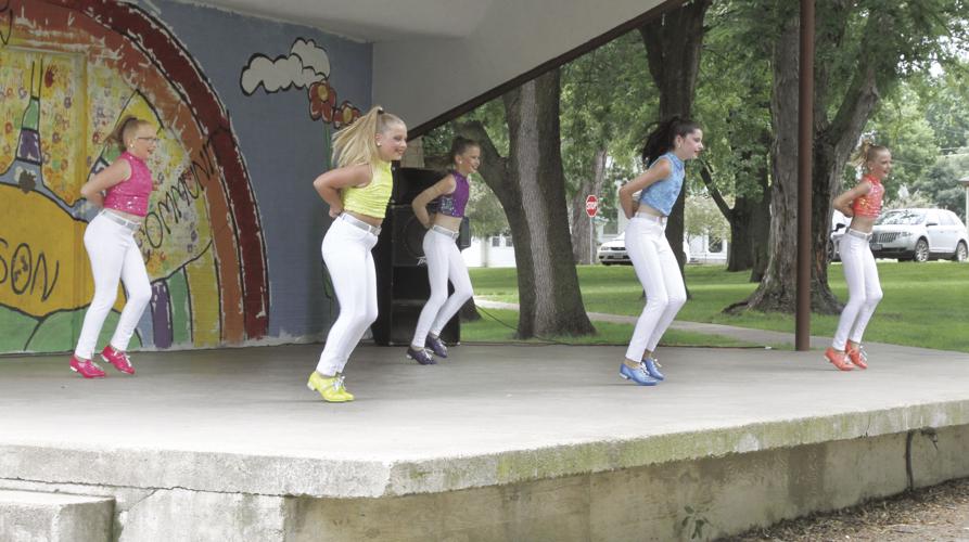 Boogie Shoes tap quintet