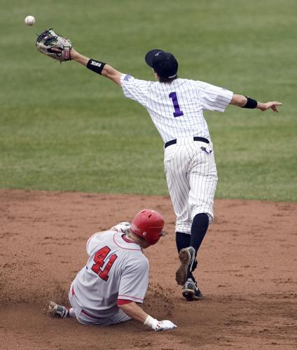 UNI Baseball (2009) 7