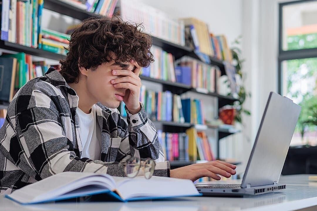 Why eye-friendly screens make a difference for students
