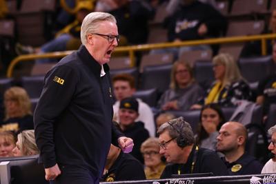 Iowa MBBall vs. USD 8