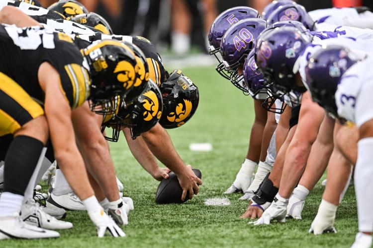 FOOTBALL-NCAA/