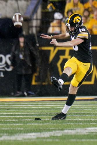 091722-qc-spt-iowa nevada-24.jpg