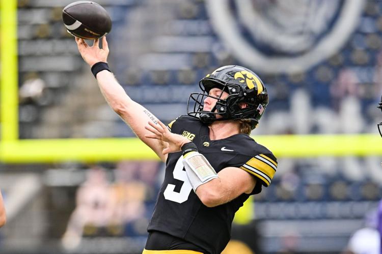 FOOTBALL-NCAA/