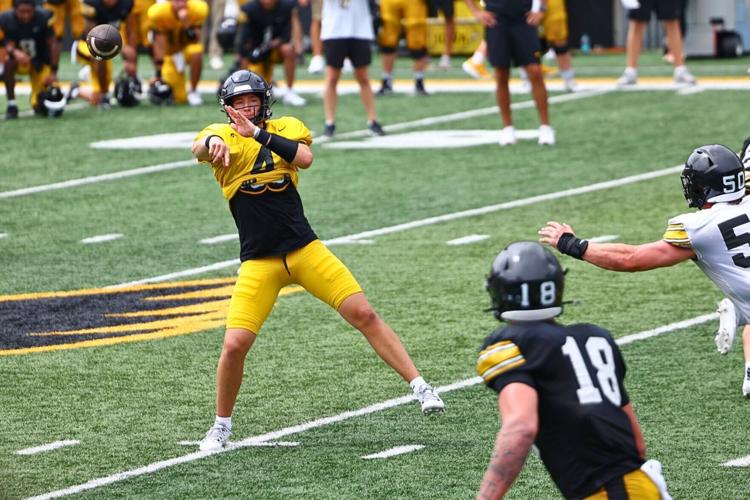 Iowa FBall Kids' Day 20