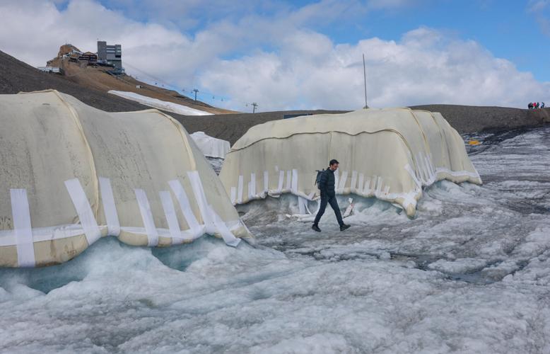 CLIMATE-CHANGE/SWISS-GLACIER