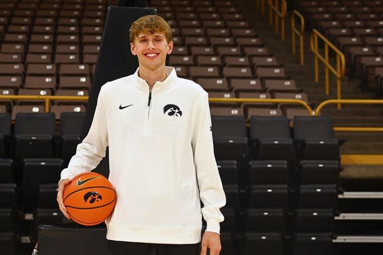 101326-spt-iowa-wbb-media-day-20 - 1