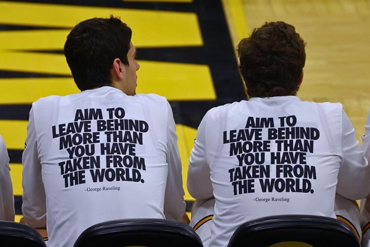 012826-spt-iowa-mbb-usc-rav-3 - 1