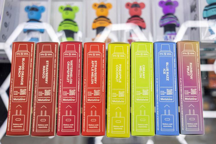 FILE PHOTO: New, potentially addictive, nicotine-like chemical flouts US vape rules