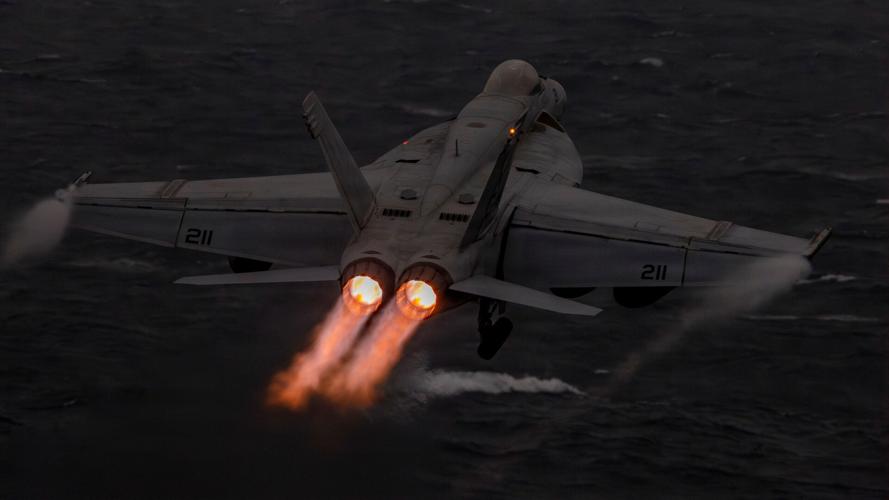 IRAN-CRISIS/USA-CARRIER