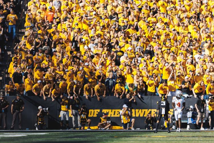 Hawkeyes In Game-68.jpg