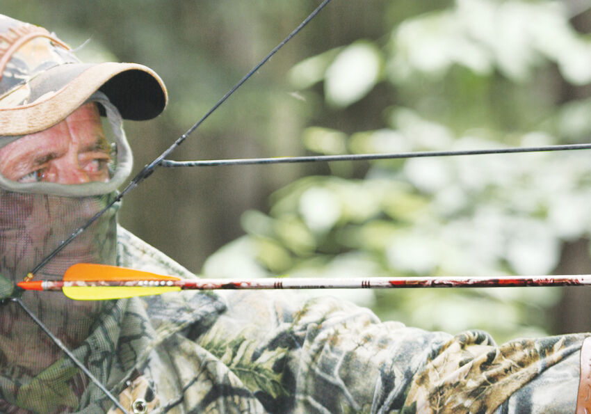 Iowa’s archery deer hunting season begins October 1