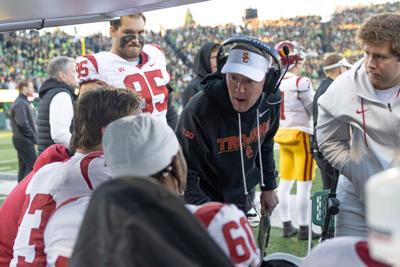 USC head coach Lincoln Riley addresses the bench during the second half against Oregon at Autzen Stadium on Saturday, Nov. 22, 2025, in Eugene, Oregon.