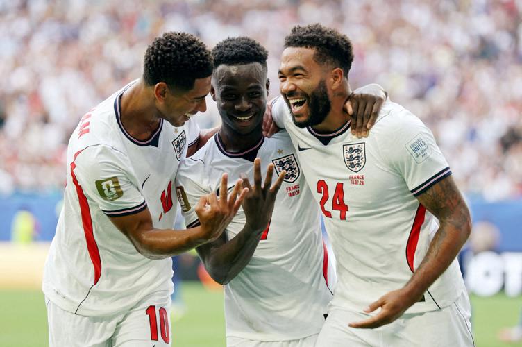 SOCCER-WORLDCUP-FRA-ENG/