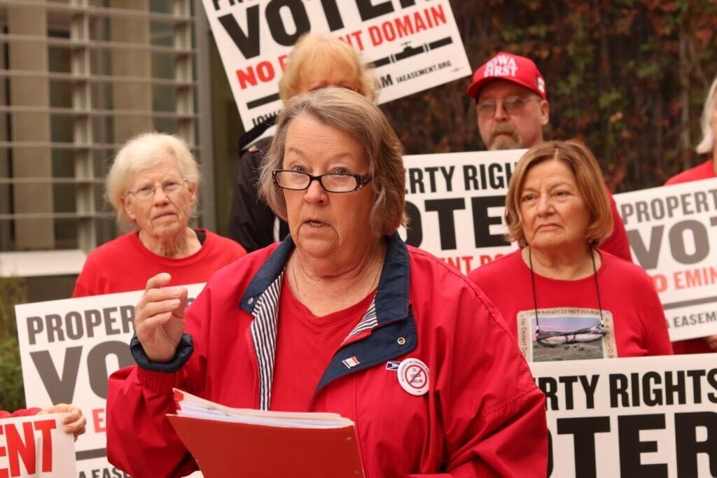 Summit pushes for utilities commission action on outstanding pipeline dockets