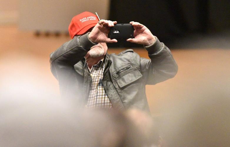 Donald Trump campaigns in Sioux Center