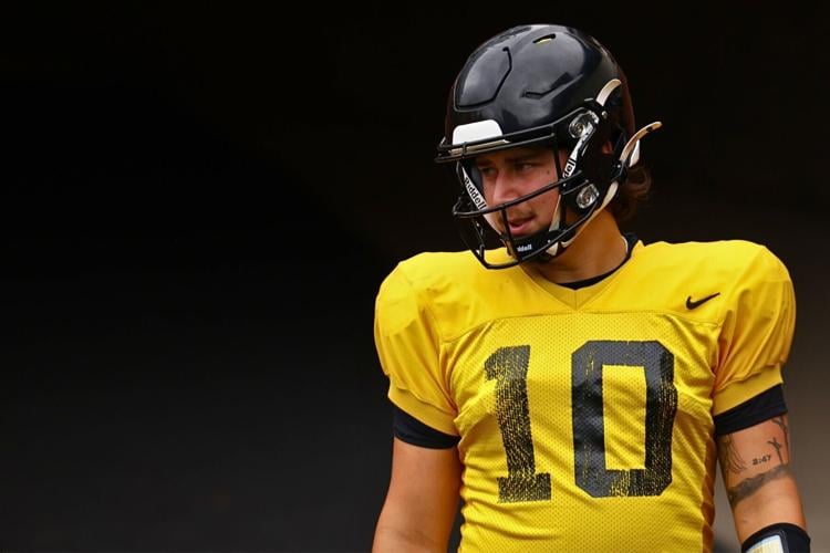 Iowa FBall Kids' Day 26