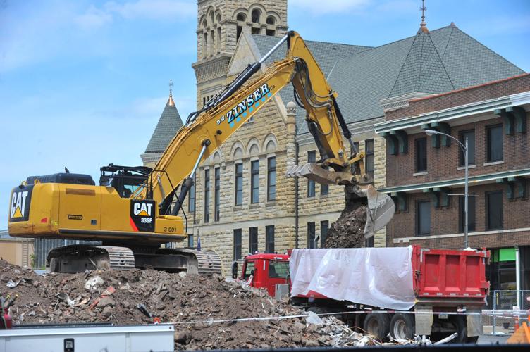 070623-qc-nws-324maindemo-066 (copy)