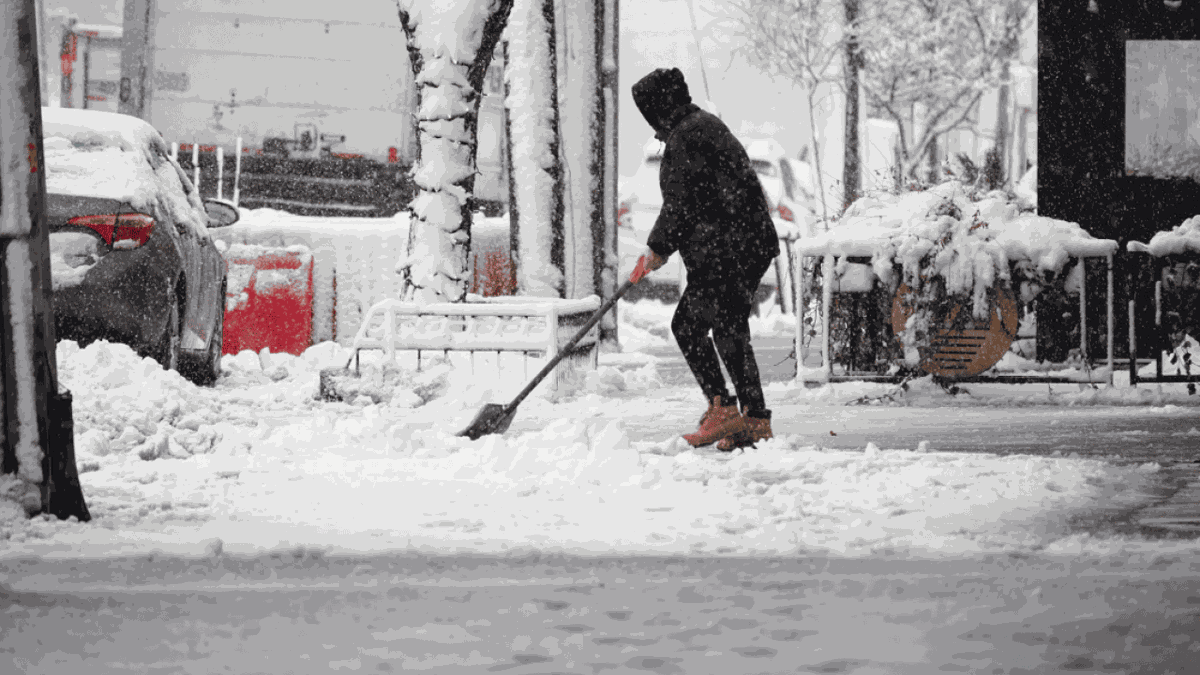 How business insurance can help protect you from snow, hail and winter storm damage