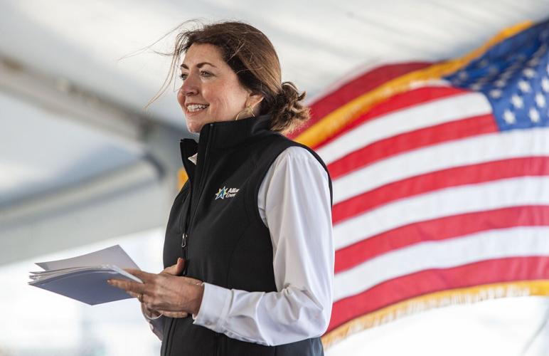 lgaz-20260424-US-Secretary-of-Energy-Chris-Wright-at-QTS-Cedar-Rapids_0005.JPG