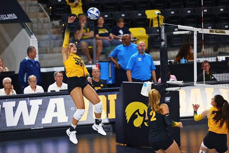 Iowa VB Scrimmage 8