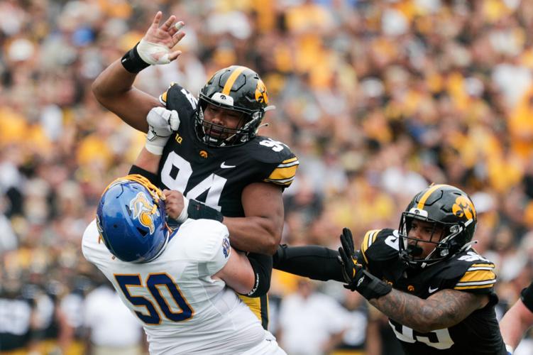 090322-qc-spt-iowa football-55.jpg