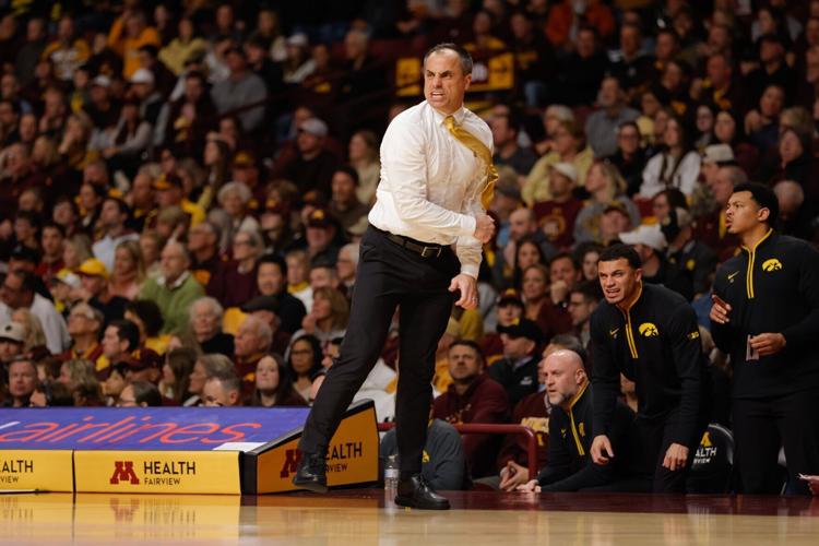 Iowa Minnesota Basketball