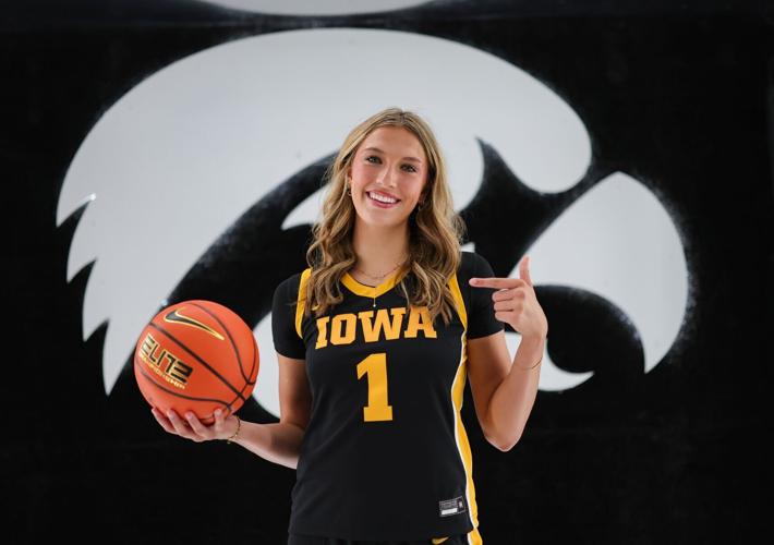 IOWA WBB RECRUIT McKENNA WOLICZKO