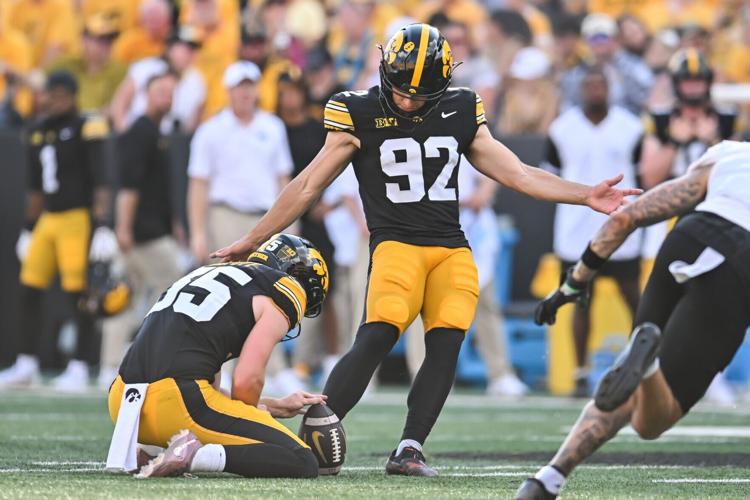 FOOTBALL-NCAA/