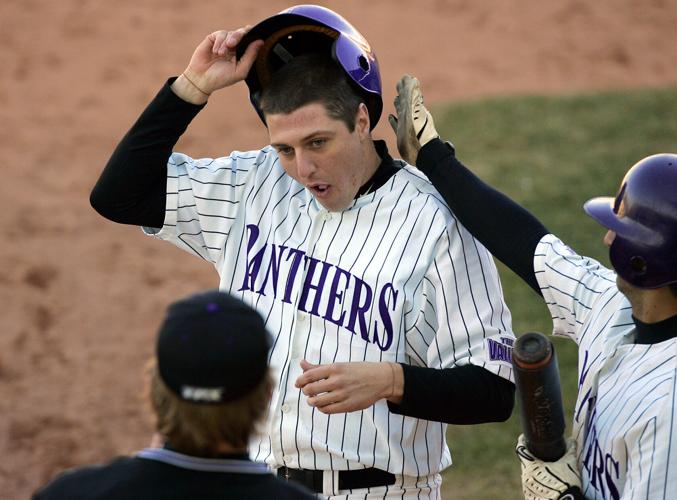 UNI Baseball (2005) 1