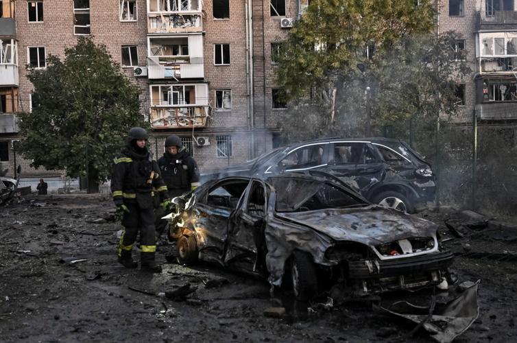 UKRAINE-CRISIS/ATTACK-ZAPORIZHZHIA
