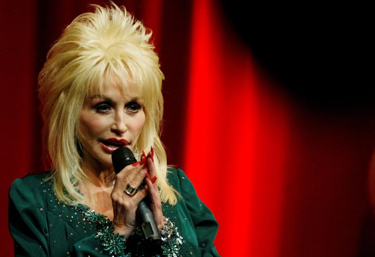 PEOPLE-DOLLY PARTON/