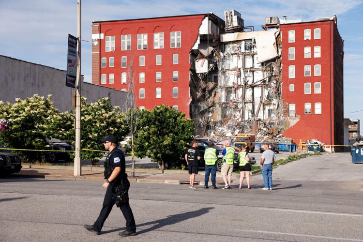 052823-qc-nws-collapse-06.jpg (copy)