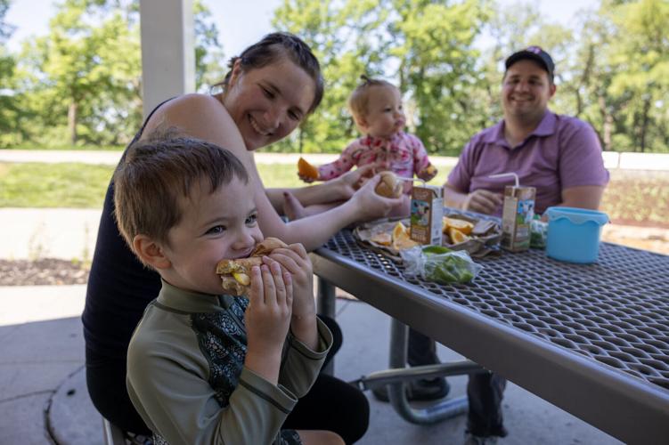 061826-cbn-news-summer-meals-p4