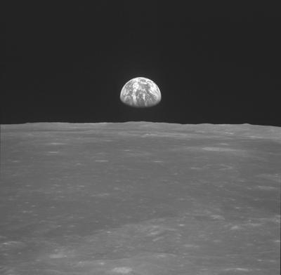 Earthrise photo