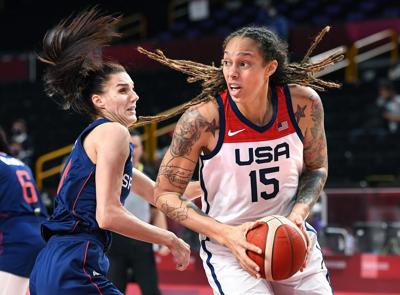 U.S. center Brittney Griner puts a spin move on Serbia’ s Dragana Stankovic during the second half of the Americans’ 79-59 semifinal win Friday.