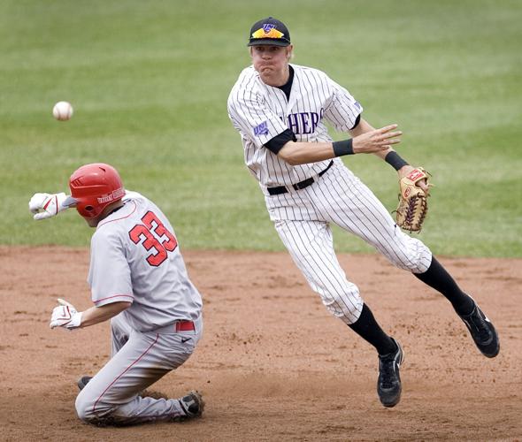 UNI Baseball (2009) 8
