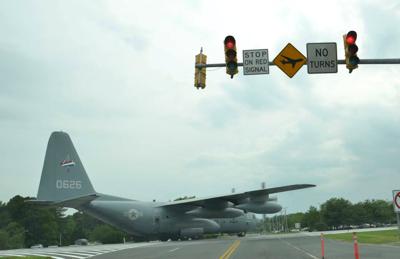Drivers Reminded To Yield To Aircraft When Crossing Taxiways At Pax River Local Dcmilitary Com