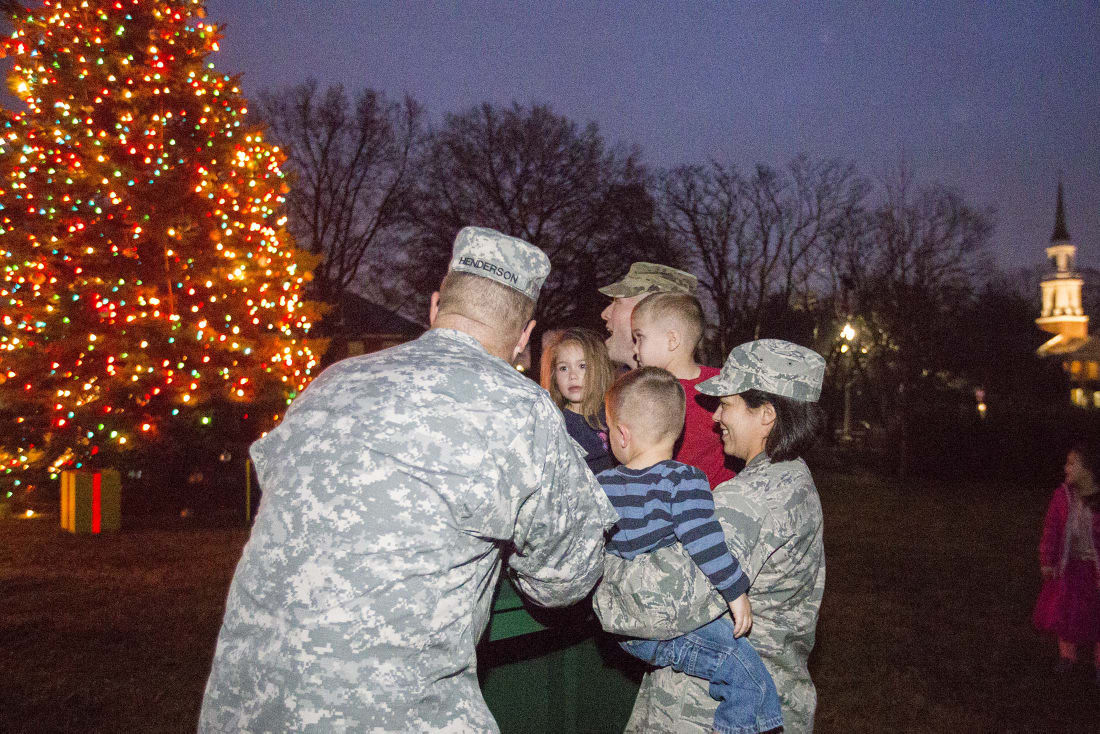 Fort Meyer Christmas To You 2022 Holiday Tree, Santa Signal Start Of Holiday Season On Joint Base Myer-Henderson  Hall | Local | Dcmilitary.com