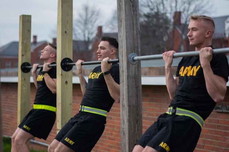 New pull-up bars installed near Whipple Field | Local | dcmilitary.com