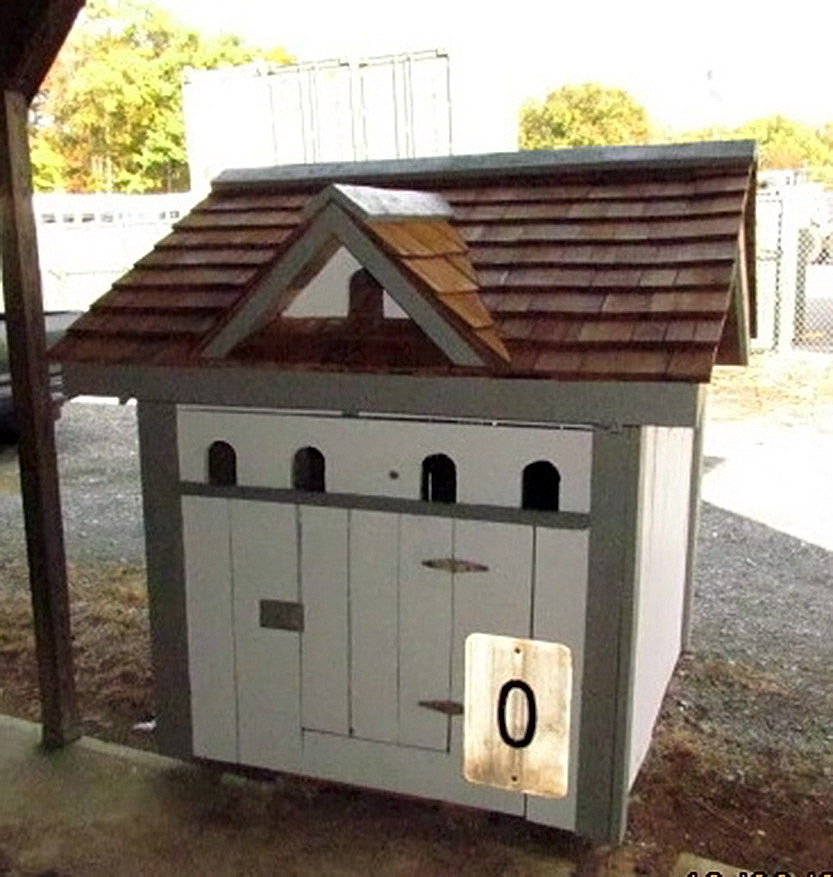 Indian Head Pigeon Coop Gives New Meaning To Tweet Features 