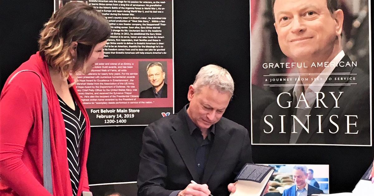 Gary Sinise signs new book at Fort Belvoir | Local | dcmilitary.com