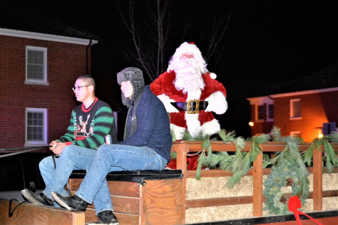 Fort Meyer Christmas To You 2022 No Place Like A Military Home For The Holidays | Local | Dcmilitary.com