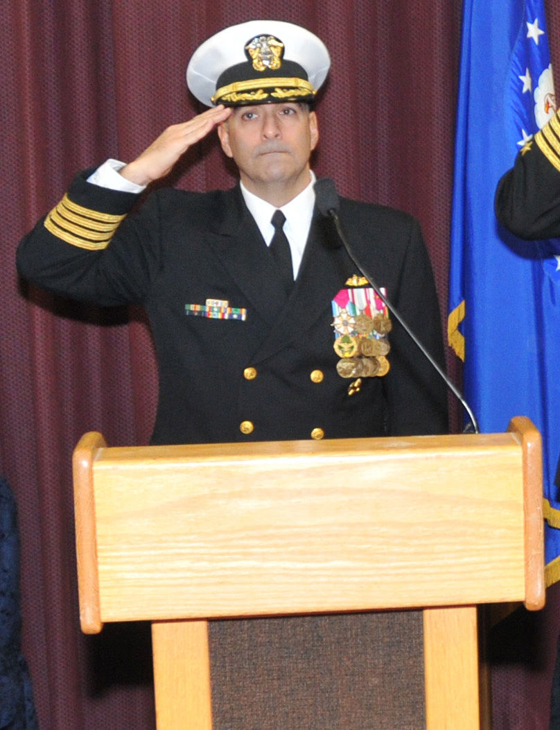 Center for Surface Combat Systems Conducts Change of Command and