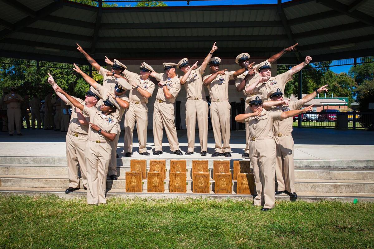 New Chief Petty Officers Pinned At Dahlgren Features Dcmilitary Com