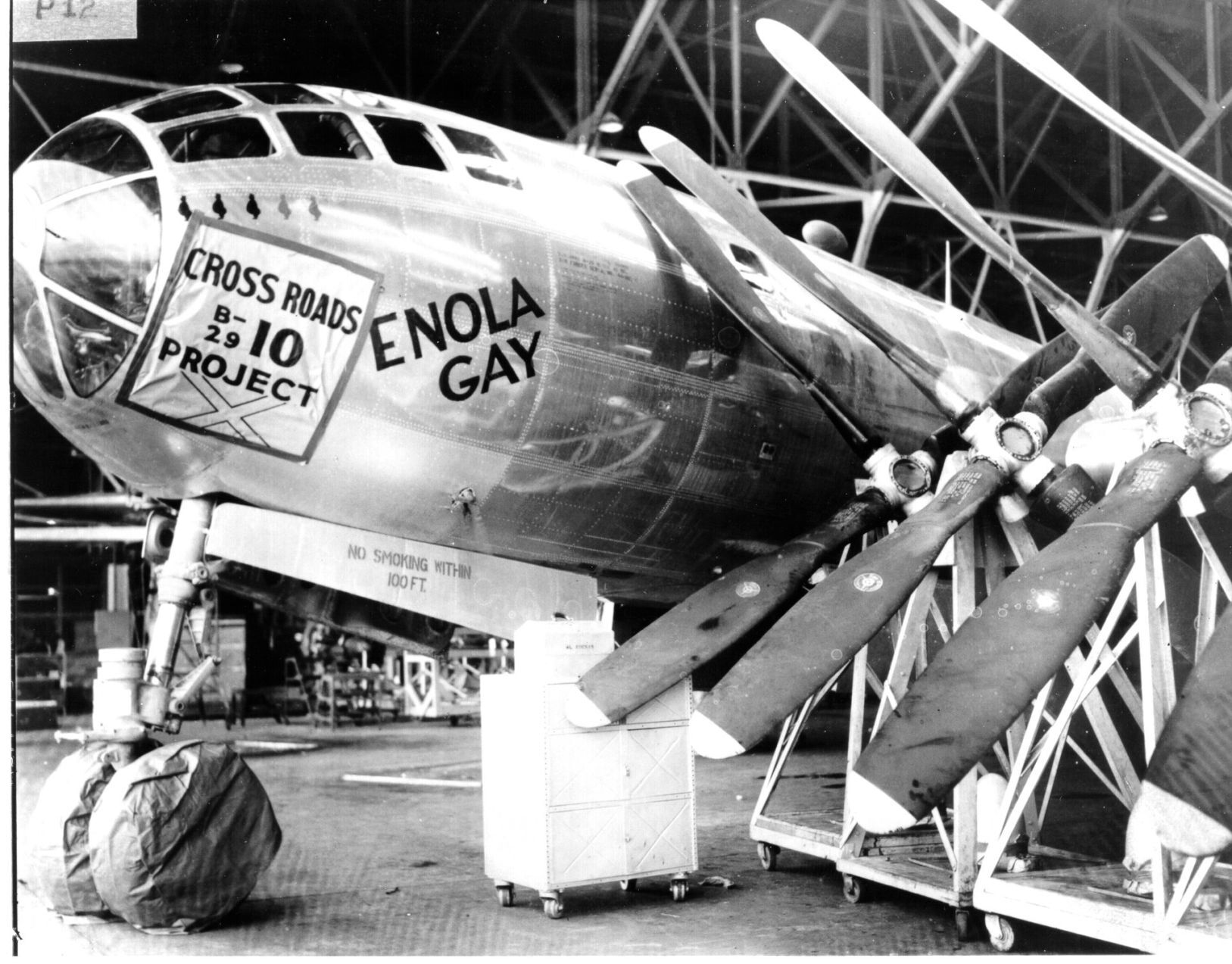 who flew the enola gay on its historic mission